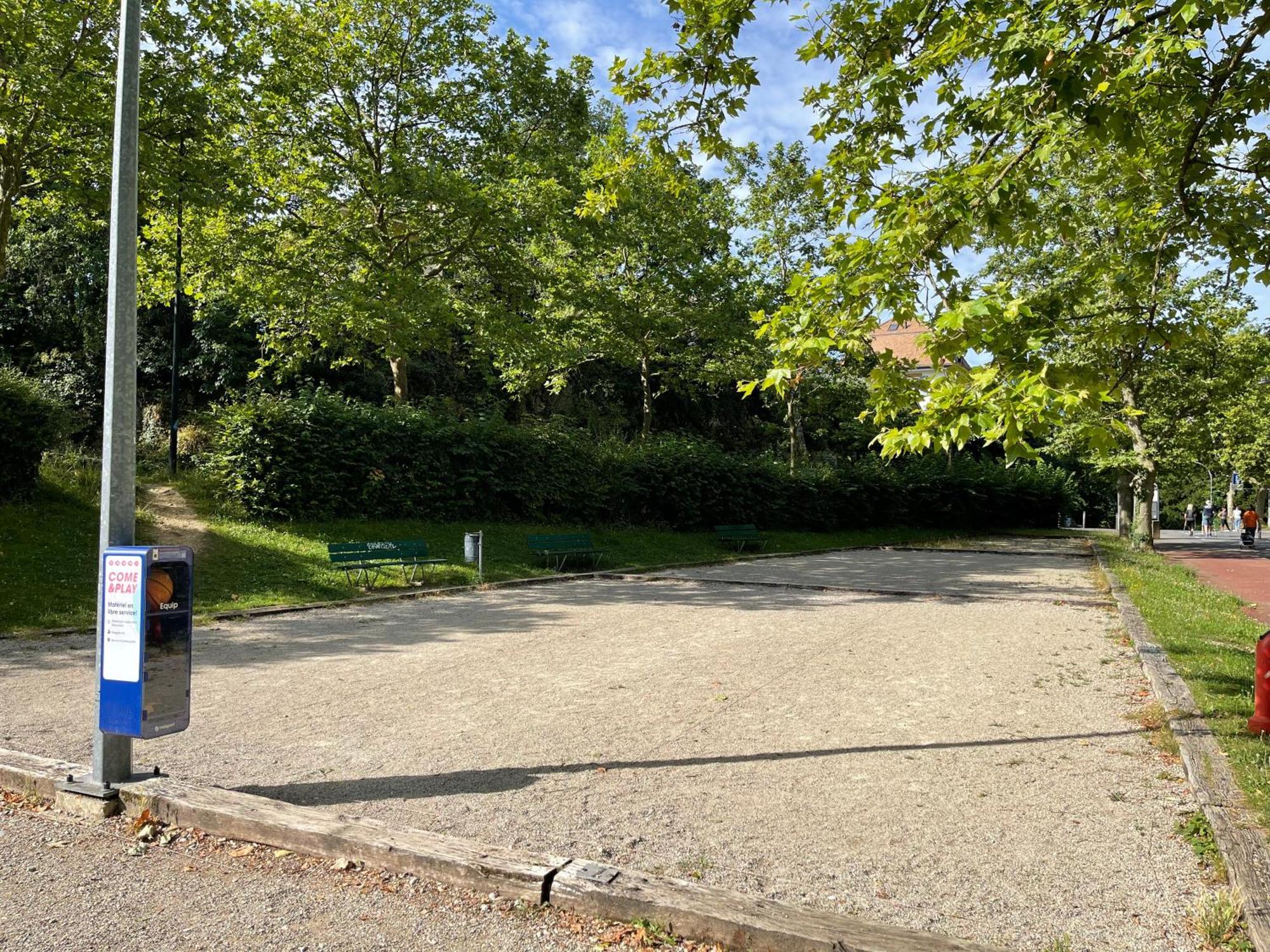 Ferienwohnung Mail 62 Neuenburg Exterior foto